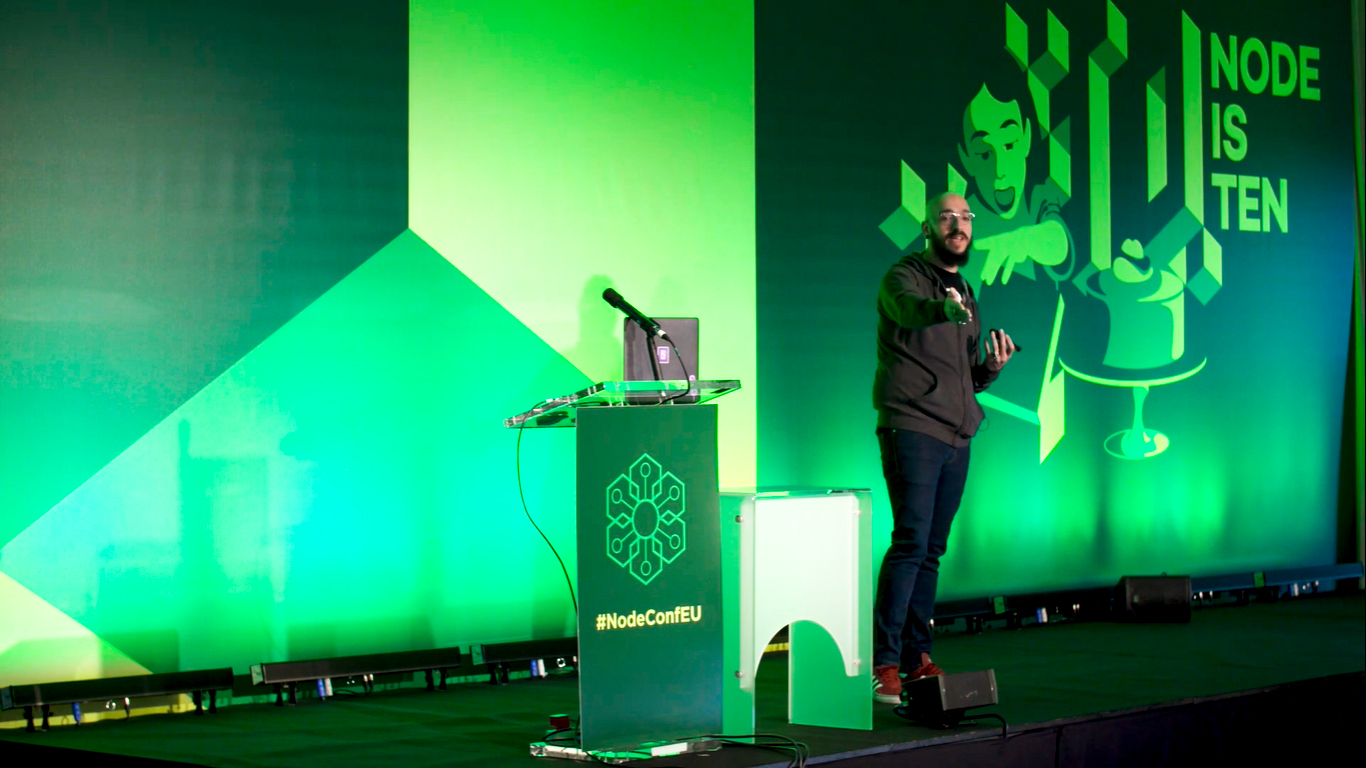 Julián Duque speaking at NodeConfEU 2019